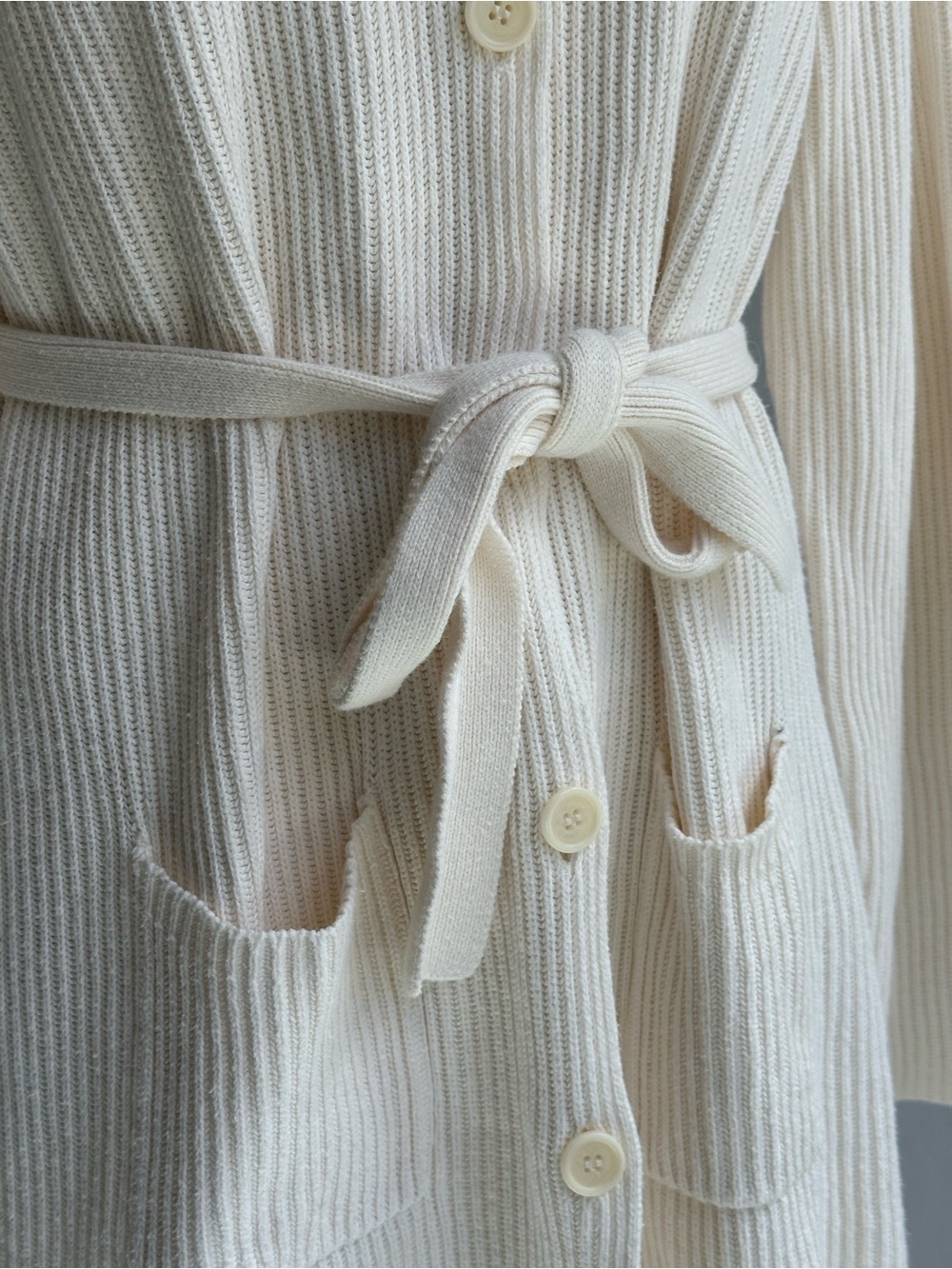 SOLD Liz Claiborne 90s Cream Button Knit Sweater Cardigan w/ Belt Tie - Picture 8 of 13